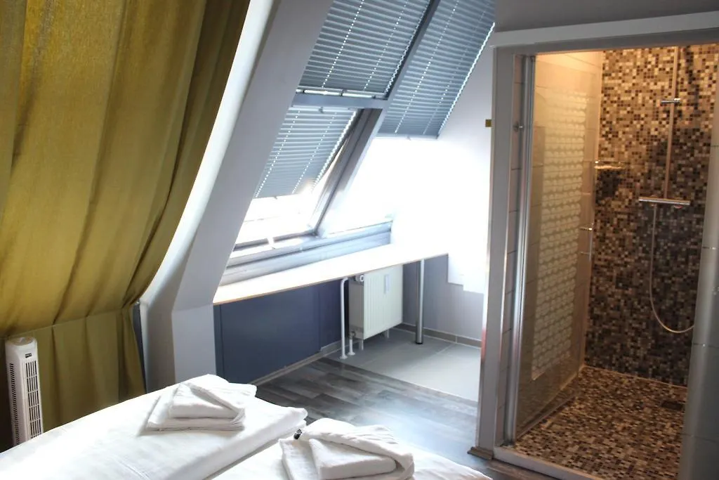 Hotel Arena Inn - Berlin Mitte 3*,